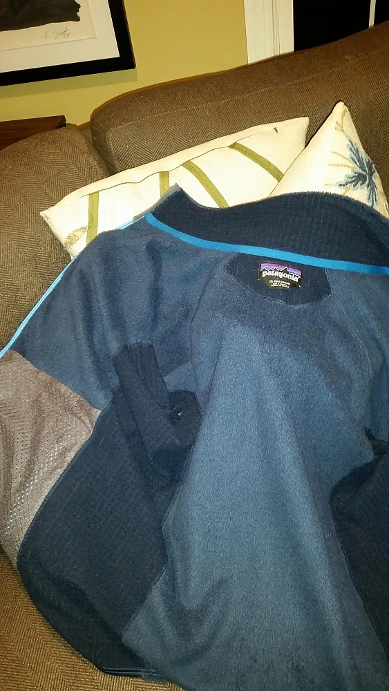 Patagonia R3 Jacket - Image 11